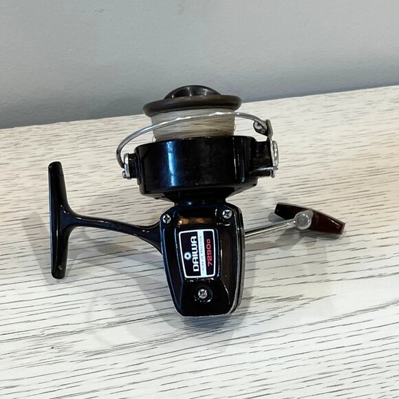Vintage Daiwa 7290D Spinning Fishing Reel Dark Brown Untested - Picture 7 of 8